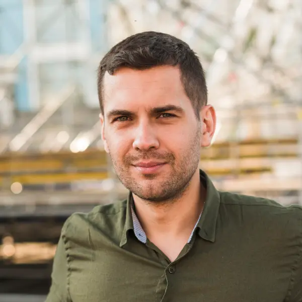 Alex Tubio